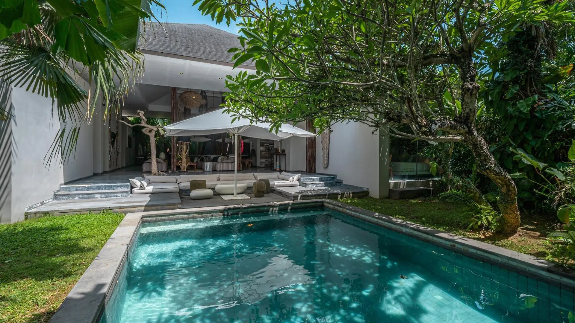 Villa Kala - Luxury Designer Villa In Amazing Location Berawa Canggu  Indonesia