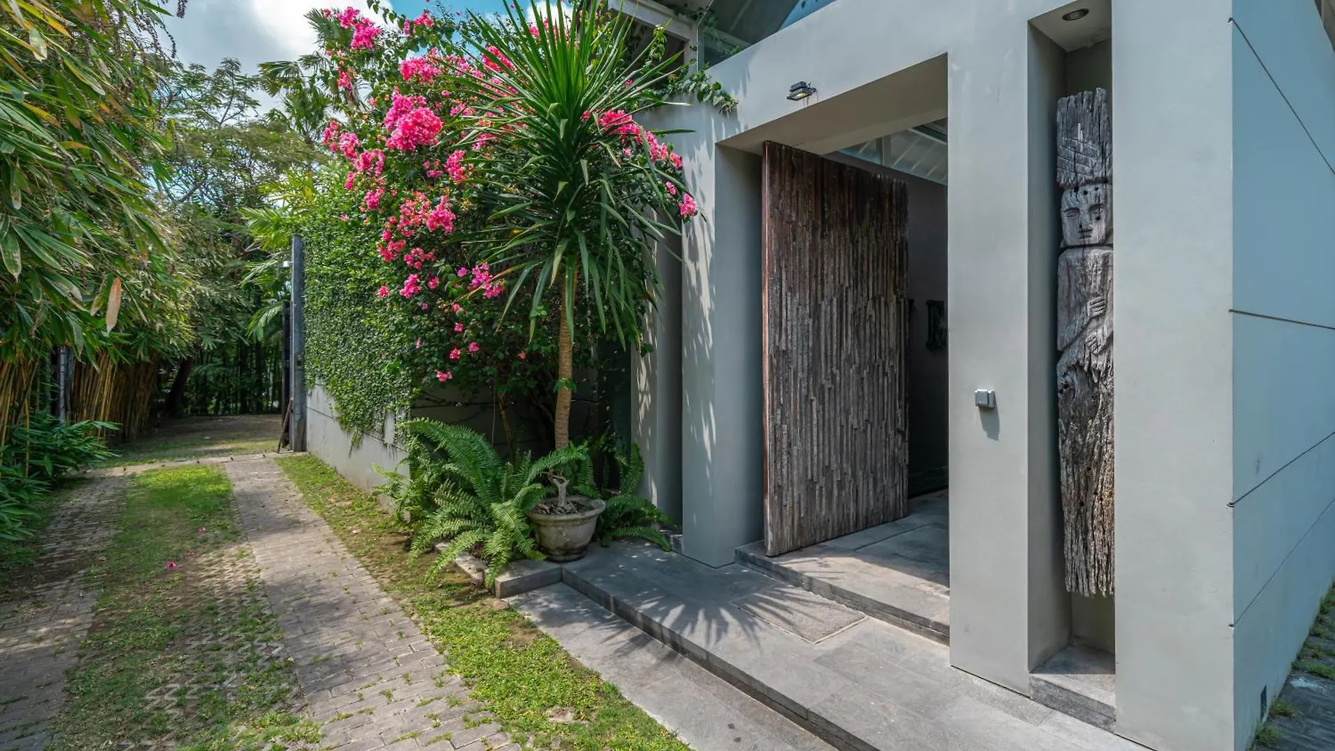 Villa Kala - Luxury Designer Villa In Amazing Location Berawa Canggu  Indonesia