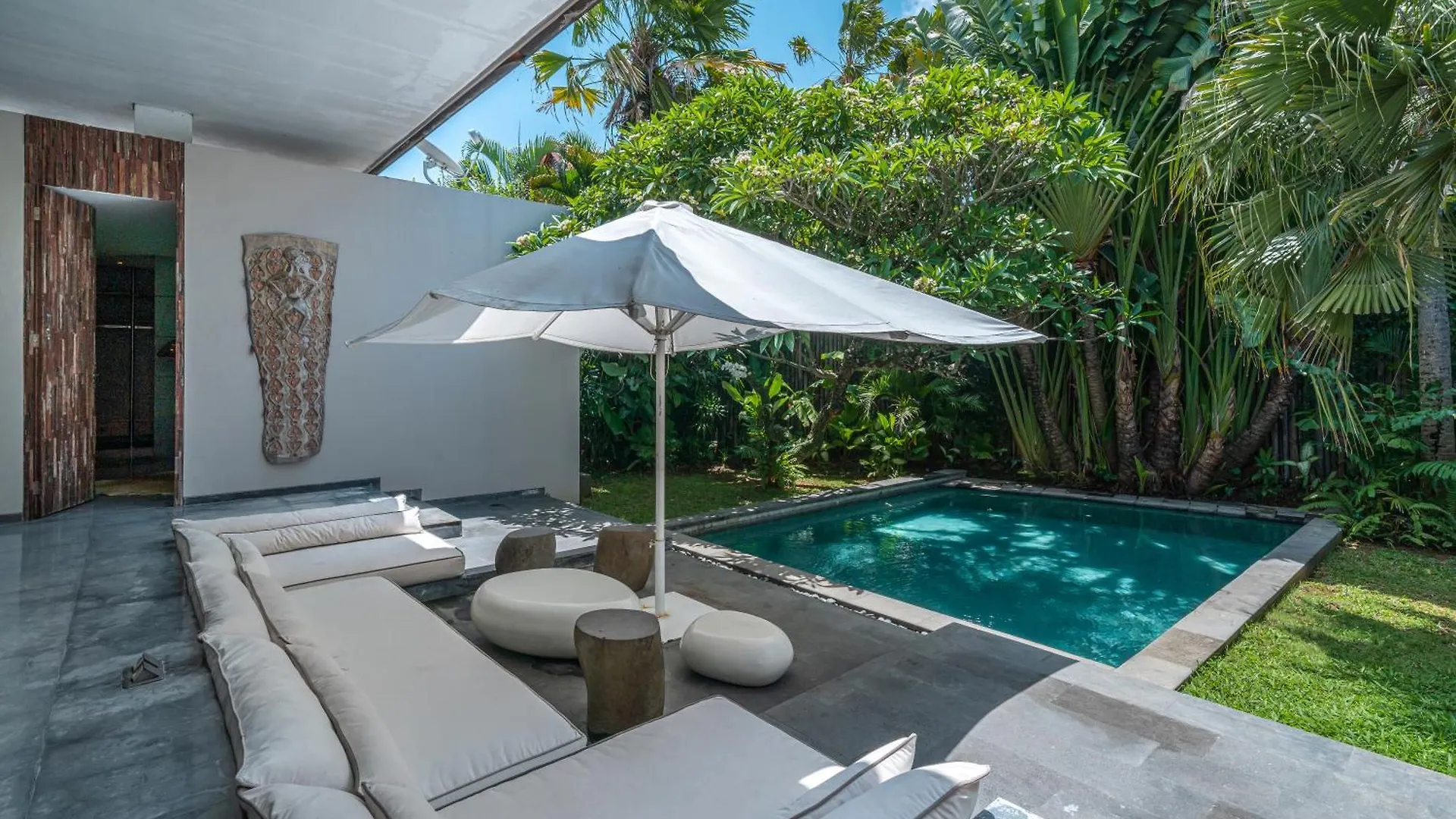 Villa Kala - Luxury Designer Villa In Amazing Location Berawa Canggu  0*, Canggu (Bali)