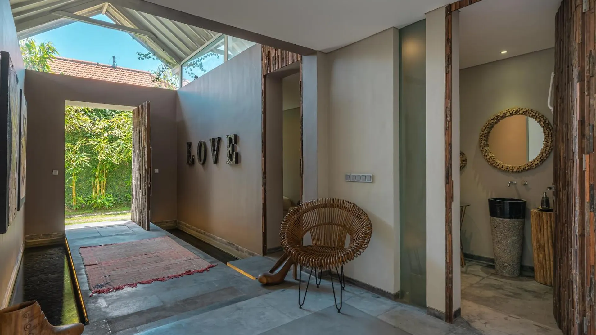 Villa Kala - Luxury Designer Villa In Amazing Location Berawa Canggu