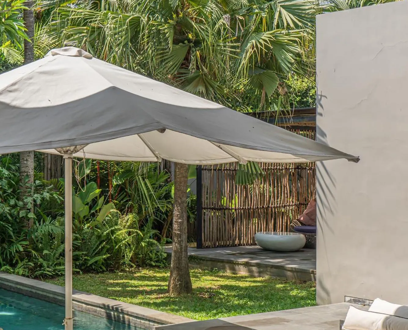 Villa Kala - Luxury Designer Villa In Amazing Location Berawa Canggu  Canggu (Bali)