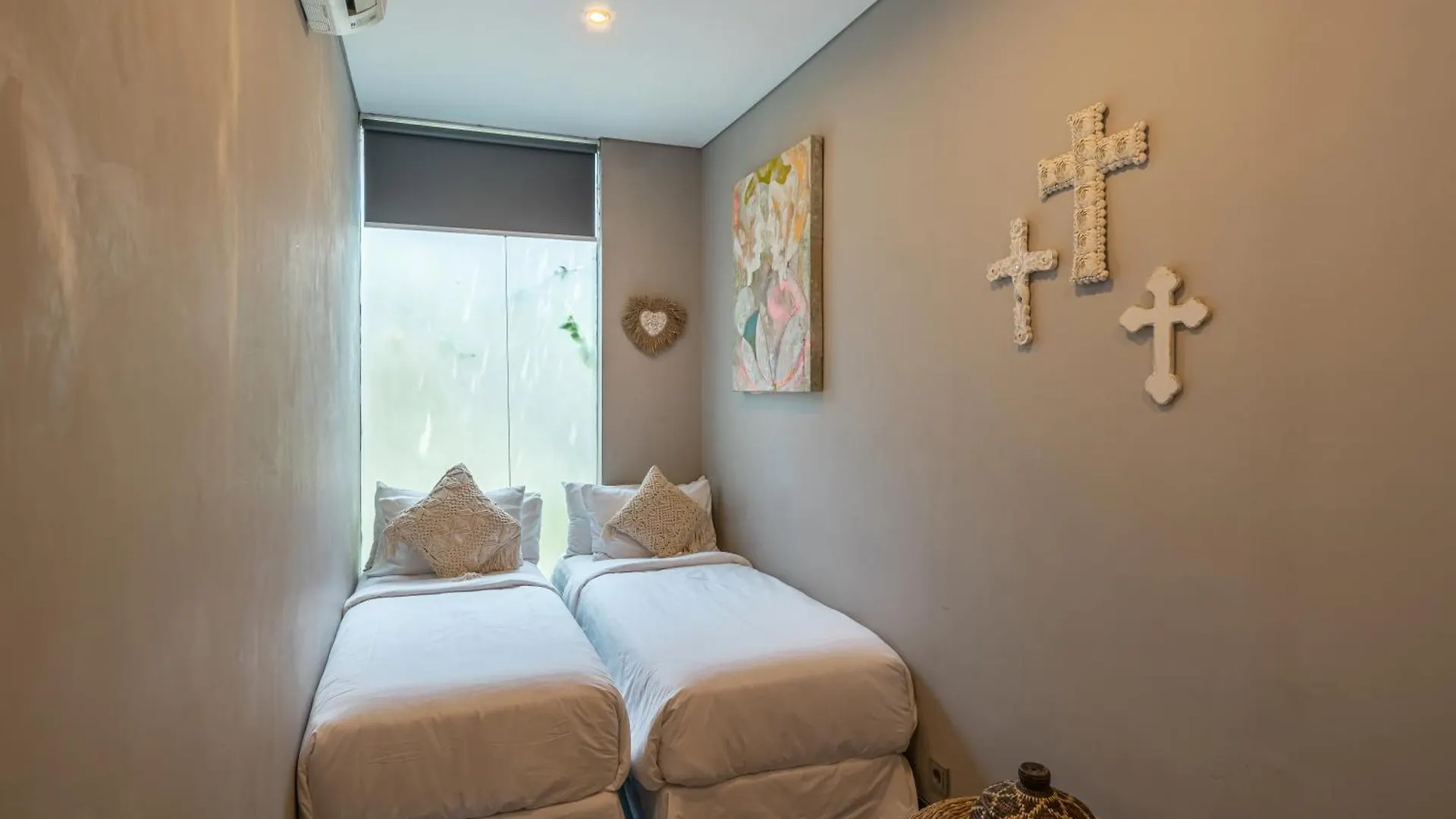 Villa Kala - Luxury Designer Villa In Amazing Location Berawa Canggu  Indonesia