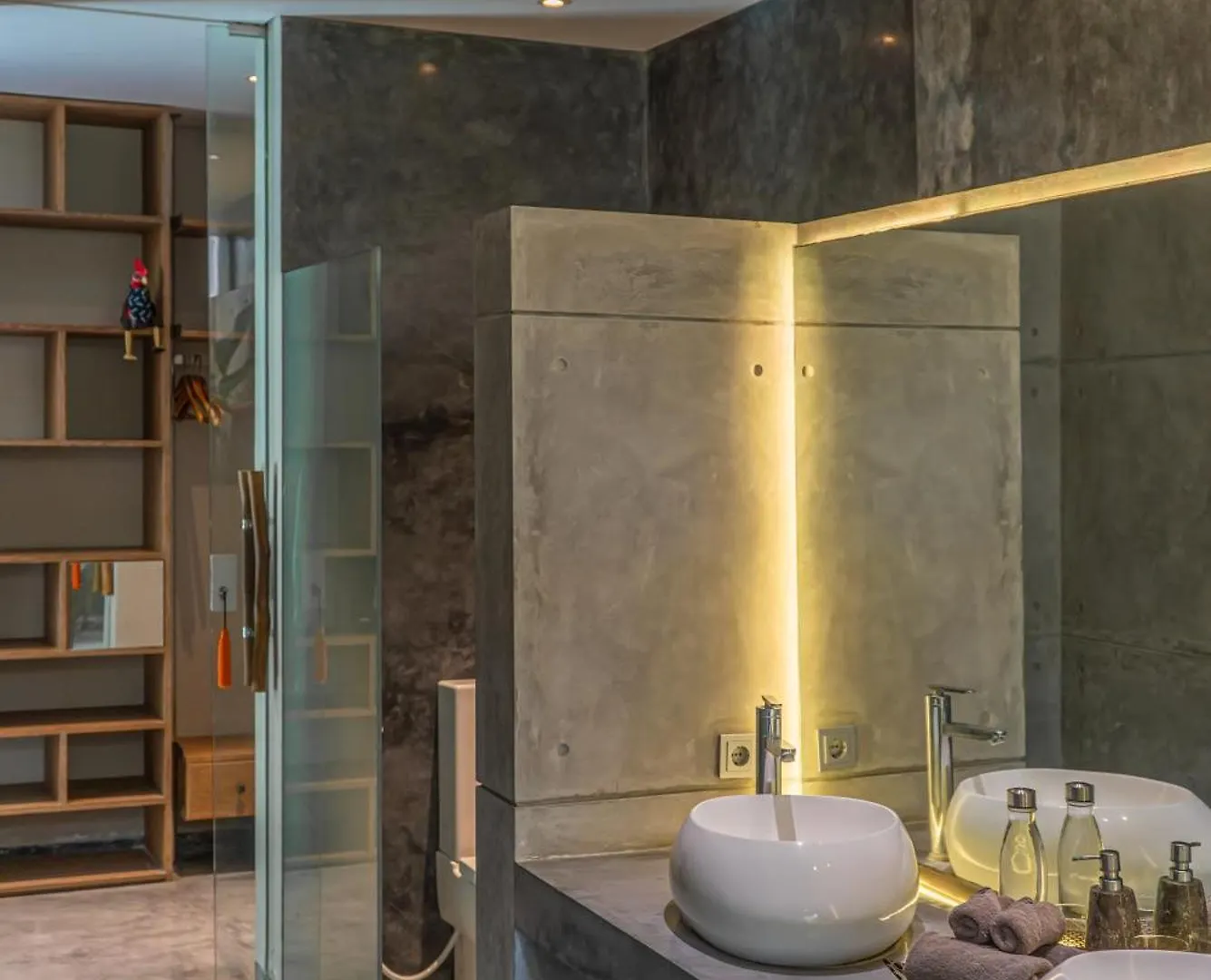 Villa Kala - Luxury Designer Villa In Amazing Location Berawa Canggu  Indonesia