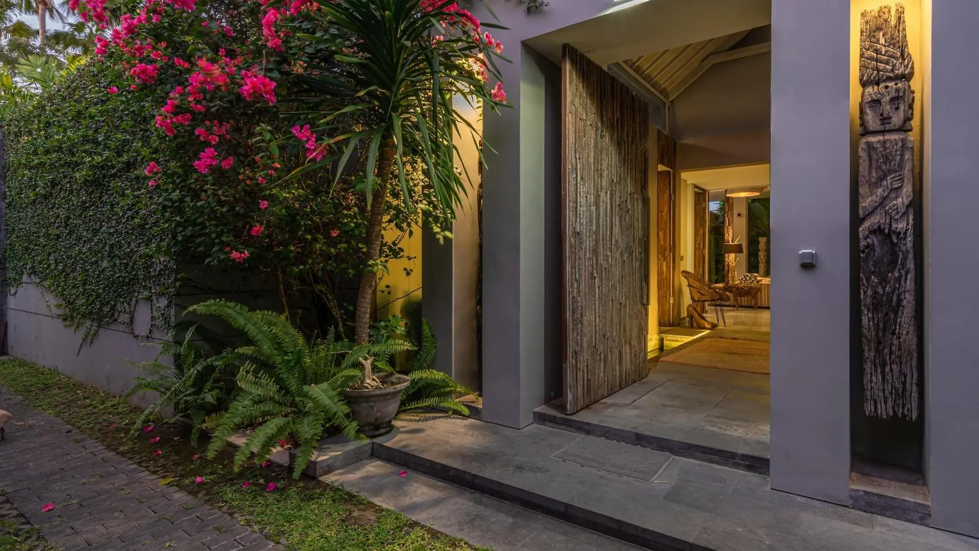 Villa Kala - Luxury Designer Villa In Amazing Location Berawa Canggu  Indonesia