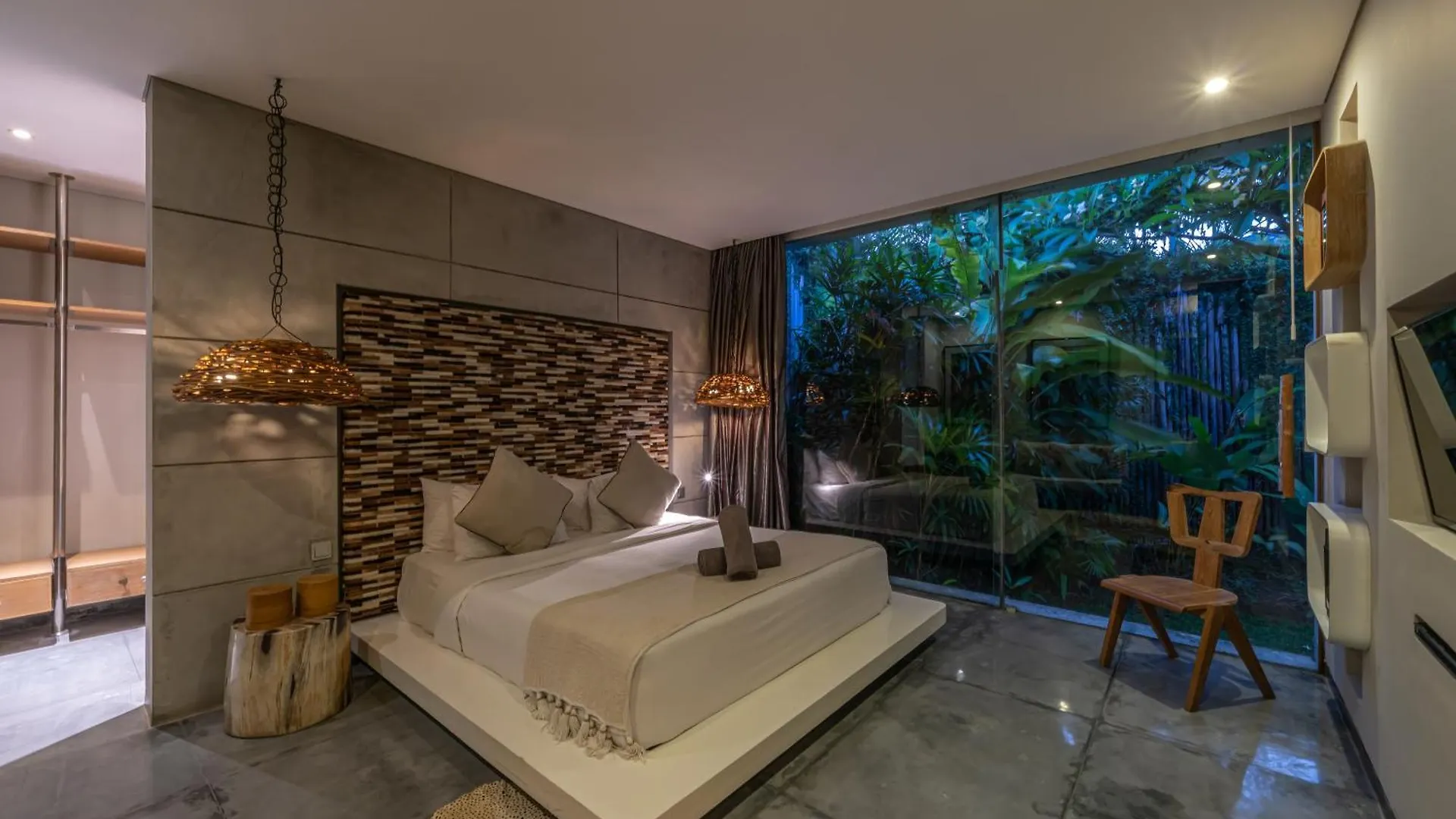 Villa Kala - Luxury Designer Villa In Amazing Location Berawa Canggu  Indonesia