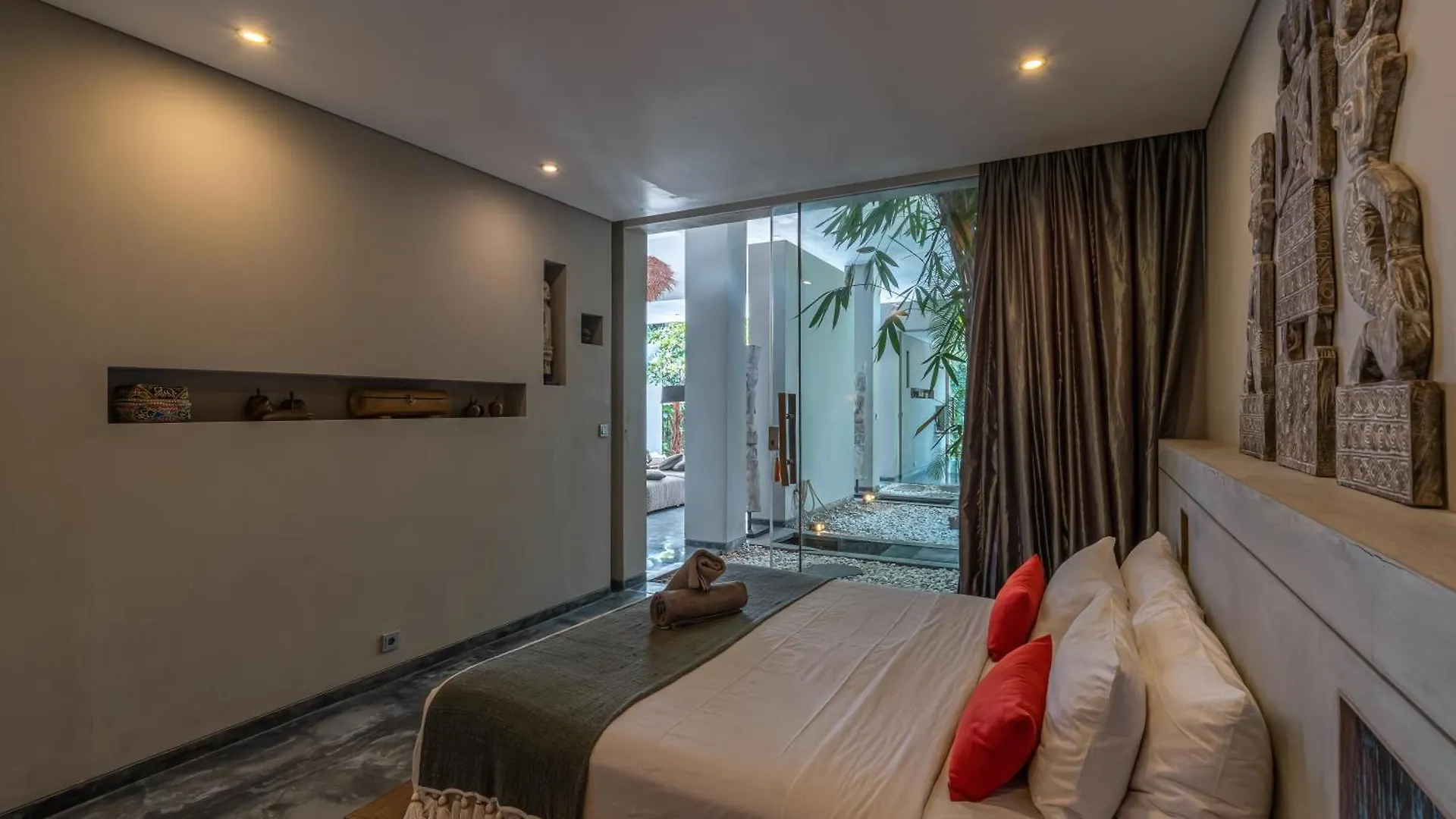 Villa Kala - Luxury Designer Villa In Amazing Location Berawa Canggu  Canggu (Bali)